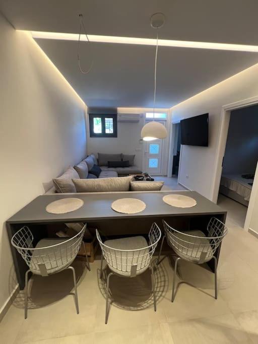 Villa Leo Aigina Vathí 외부 사진